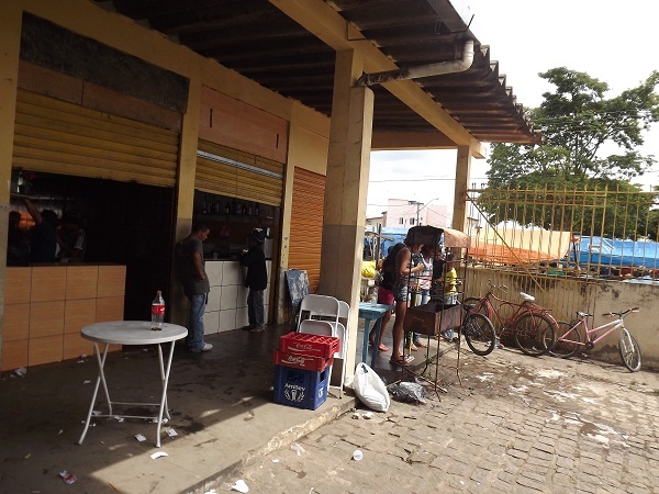 Local onde ocorreu a tentativa de homicídio. Local é conhecido por haver contantes brigas.