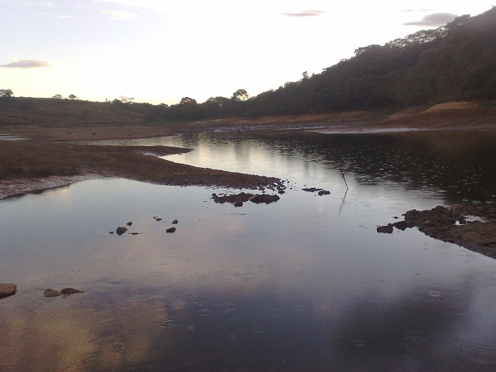 Barragem Água Fria I em Barra do Choça, uma bela  oportunidade para fazer a dragagem no período da seca, conforme solicitação da população de Barra do ChoçaFoto arquivo Blog do Jorge Amorim - 26 de maio de 2012