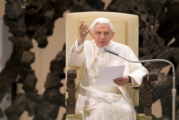 Pontífice deixará o cargo oficialmente em 28 de fevereiro; Bento 16 justificou saída por sua idade avançada e falta de vigor