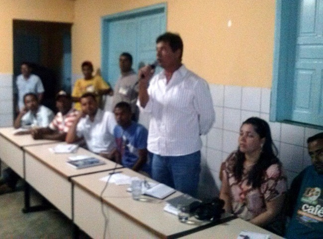 prefeito Oberdan, esclareceu todas as dúvidas e assumiu os compromissos prometidos no período de campanha