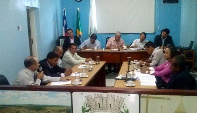 Executivo Municipal, Procuradoria Pública e Câmara Municipal prometem lutar pelo unem-se pelos interesses dos moradores de Barra do Choça.