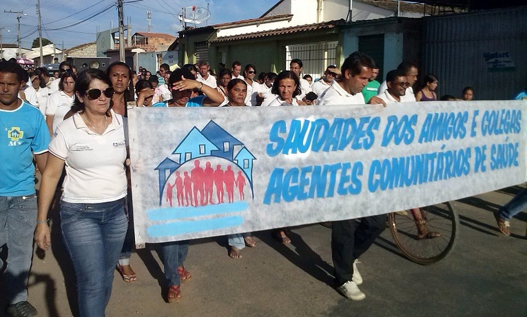 Familiares, amigos e colegas foram dar o último adeus ao Agente Comunitário, 