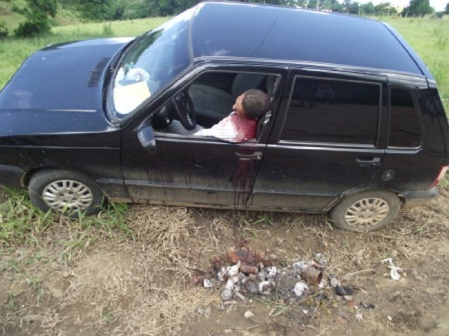 Fábio Sem Terra foi assassinado em estrada que dá acesso a Palmeirinha (Foto: Iguaí Mix)