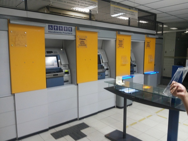 Banco do Brasil deixa clientes sem dinheiro em    final de semana
