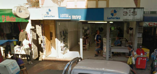Polícia Militar teria encontrado, na residência do suspeito morto, material supostamente utilizado nos assaltos.