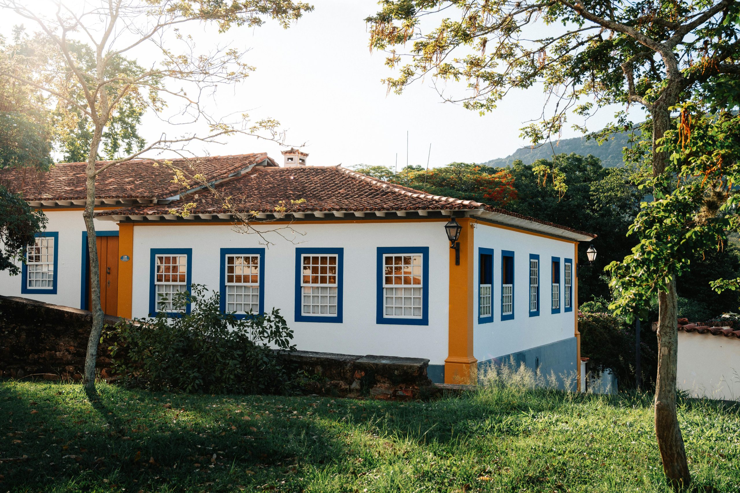 https://www.pexels.com/pt-br/foto/casas-residencias-construcao-predio-19365766/